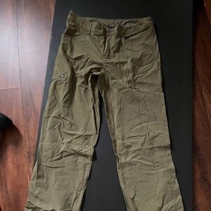 NEW Patagonia Quandry Hiking Pants